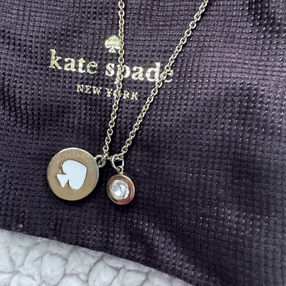 Kate Spade Gold Plated Necklace “Spot the Spade” - Picture 4 of 4